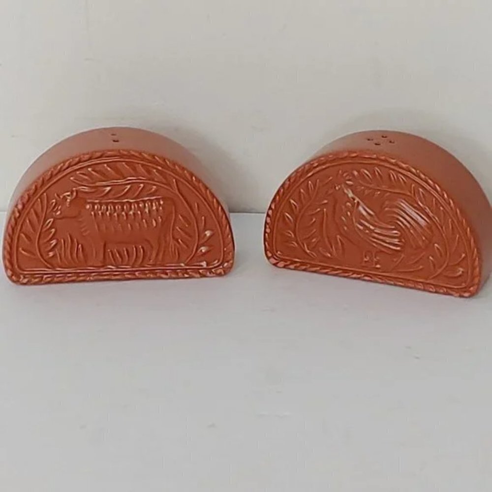Vintage Avon Weiss Terra Cotta Cow Chicken Salt & Pepper Shakers